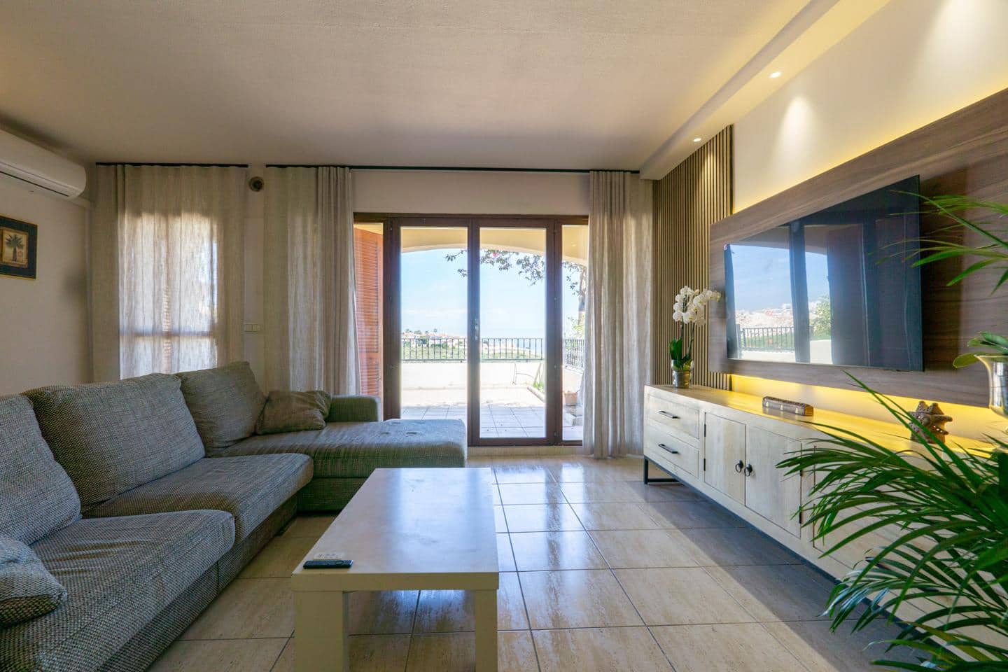 4 soveværelse Villa til salg i Gran Alacant med swimmingpool garage - € 379.000 (Ref: 9789766)