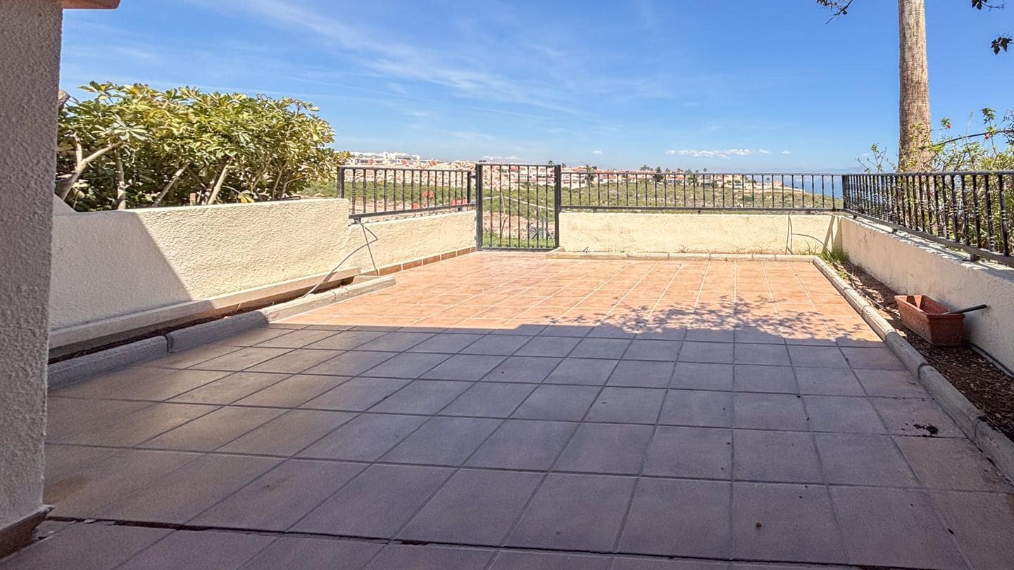 4 soveværelse Villa til salg i Gran Alacant med swimmingpool garage - € 379.000 (Ref: 9789766)