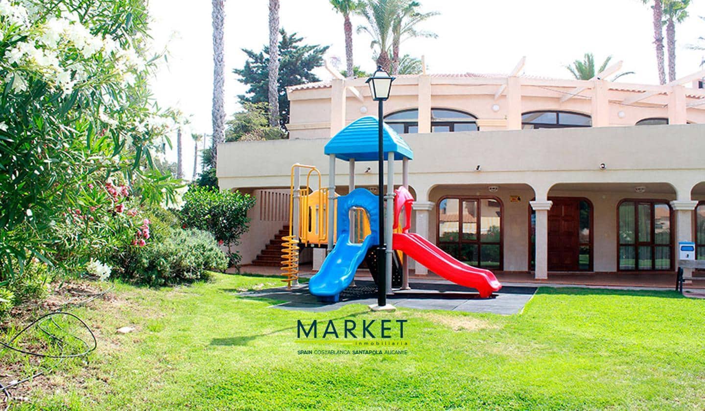 4 soveværelse Villa til salg i Gran Alacant med swimmingpool garage - € 379.000 (Ref: 9789766)