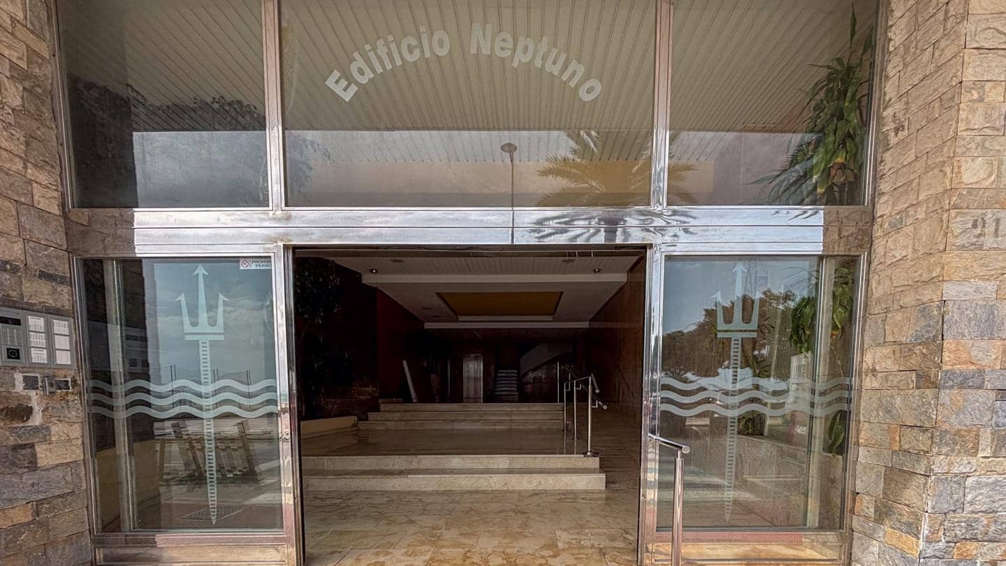 3 bedroom Flat for sale in Santa Pola - € 414,900 (Ref: 9802823)