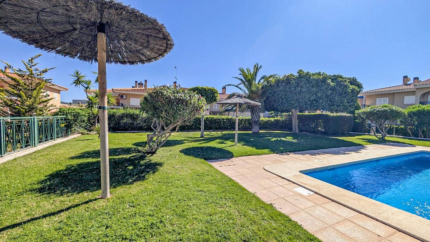 2 bedroom Villa for sale in Gran Alacant with pool - € 259,000 (Ref: 9802956)