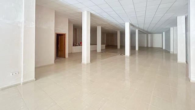 1 makuuhuone Yritys myytävänä paikassa Las Bayas, Elche / Elx - 95 000 € (Ref: 9809405)