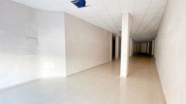 1 makuuhuone Yritys myytävänä paikassa Las Bayas, Elche / Elx - 95 000 € (Ref: 9809405)