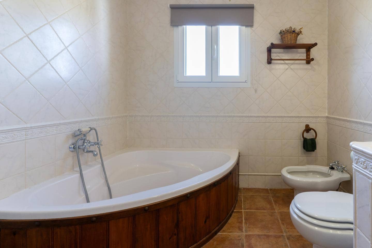 Chalet de 6 habitaciones en Elche / Elx en venta con piscina garaje - 520.000 € (Ref: 9809406)