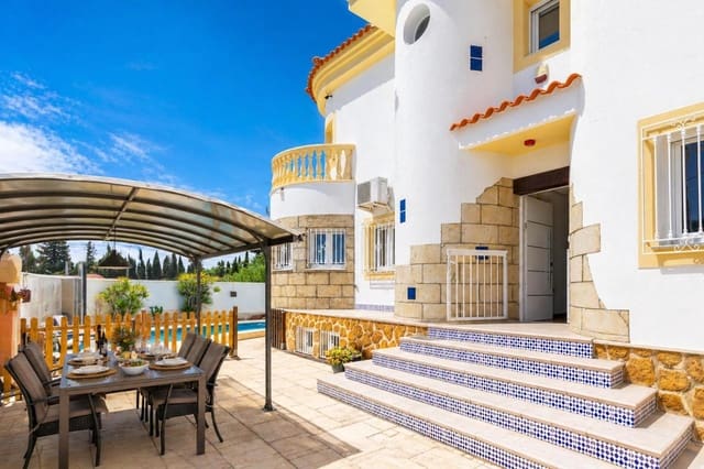 Chalet de 6 habitaciones en Valverde, Elche / Elx en venta con piscina garaje - 520.000 € (Ref: 9809406)