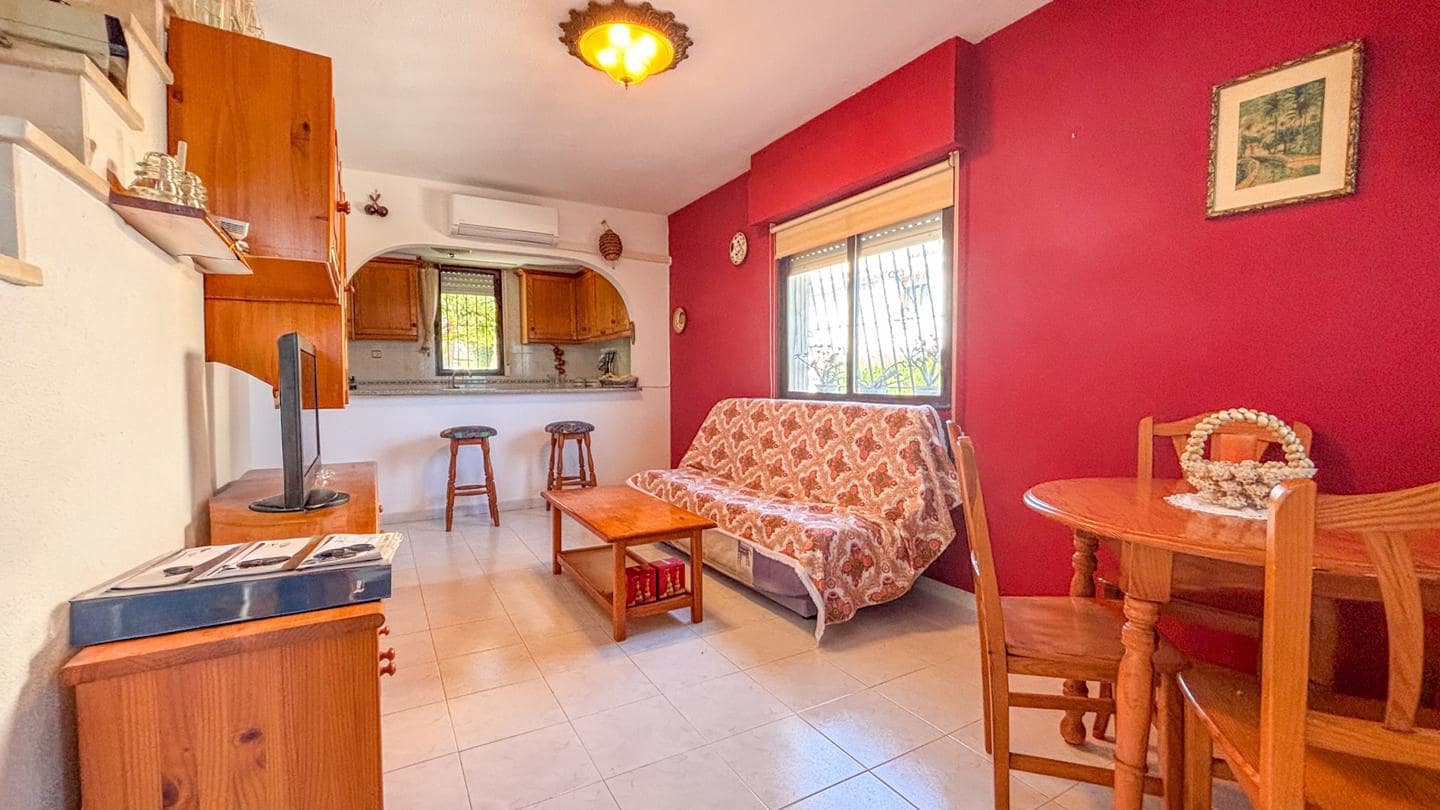 3 bedroom Villa for sale in Gran Alacant with pool - € 290,000 (Ref: 9816512)