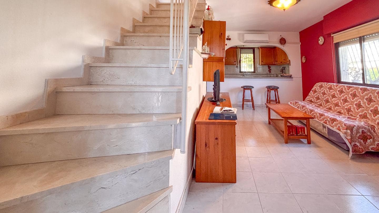3 bedroom Villa for sale in Gran Alacant with pool - € 290,000 (Ref: 9816512)