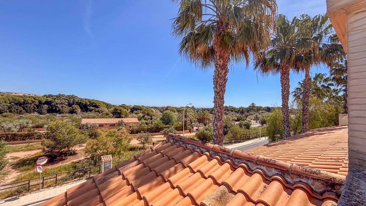 3 bedroom Villa for sale in Gran Alacant with pool - € 290,000 (Ref: 9816512)