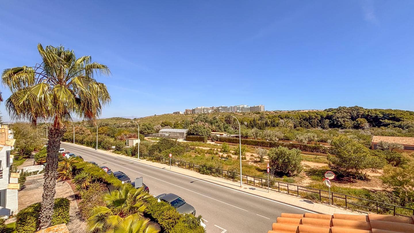 3 bedroom Villa for sale in Gran Alacant with pool - € 290,000 (Ref: 9816512)