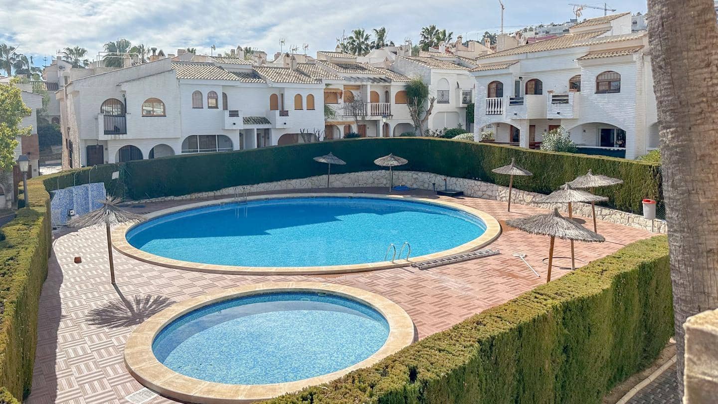 3 bedroom Villa for sale in Gran Alacant with pool - € 290,000 (Ref: 9816512)