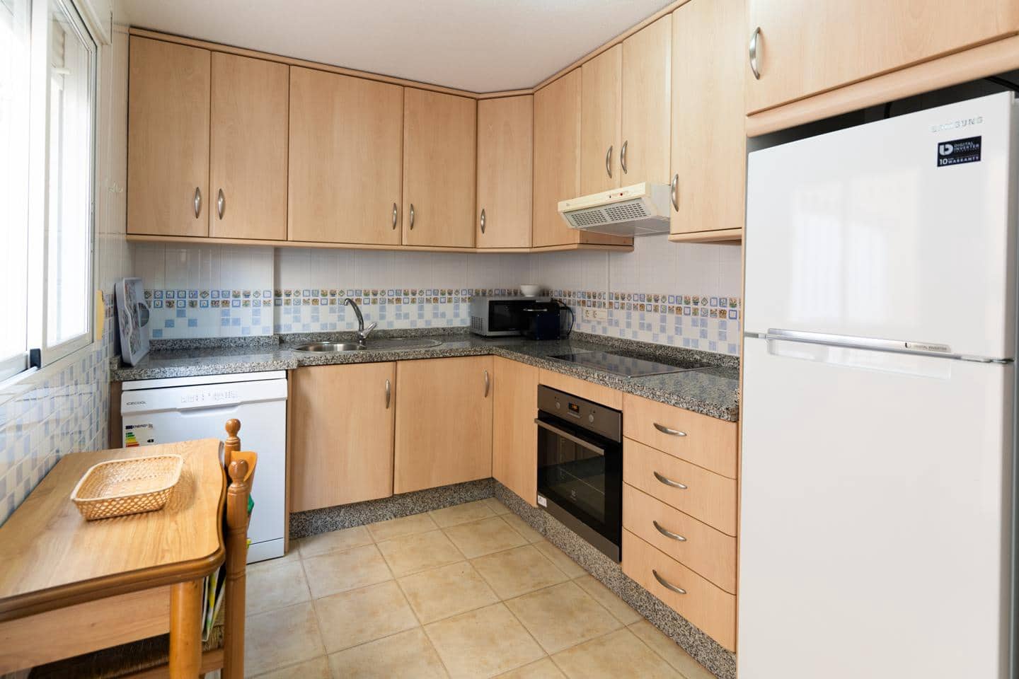 3 sypialnia Willa na sprzedaż w Santa Pola z basenem garażem - 319 000 € (Ref: 9824039)