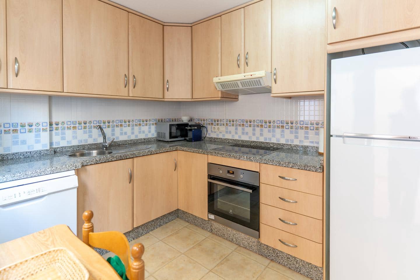 3 sypialnia Willa na sprzedaż w Santa Pola z basenem garażem - 319 000 € (Ref: 9824039)