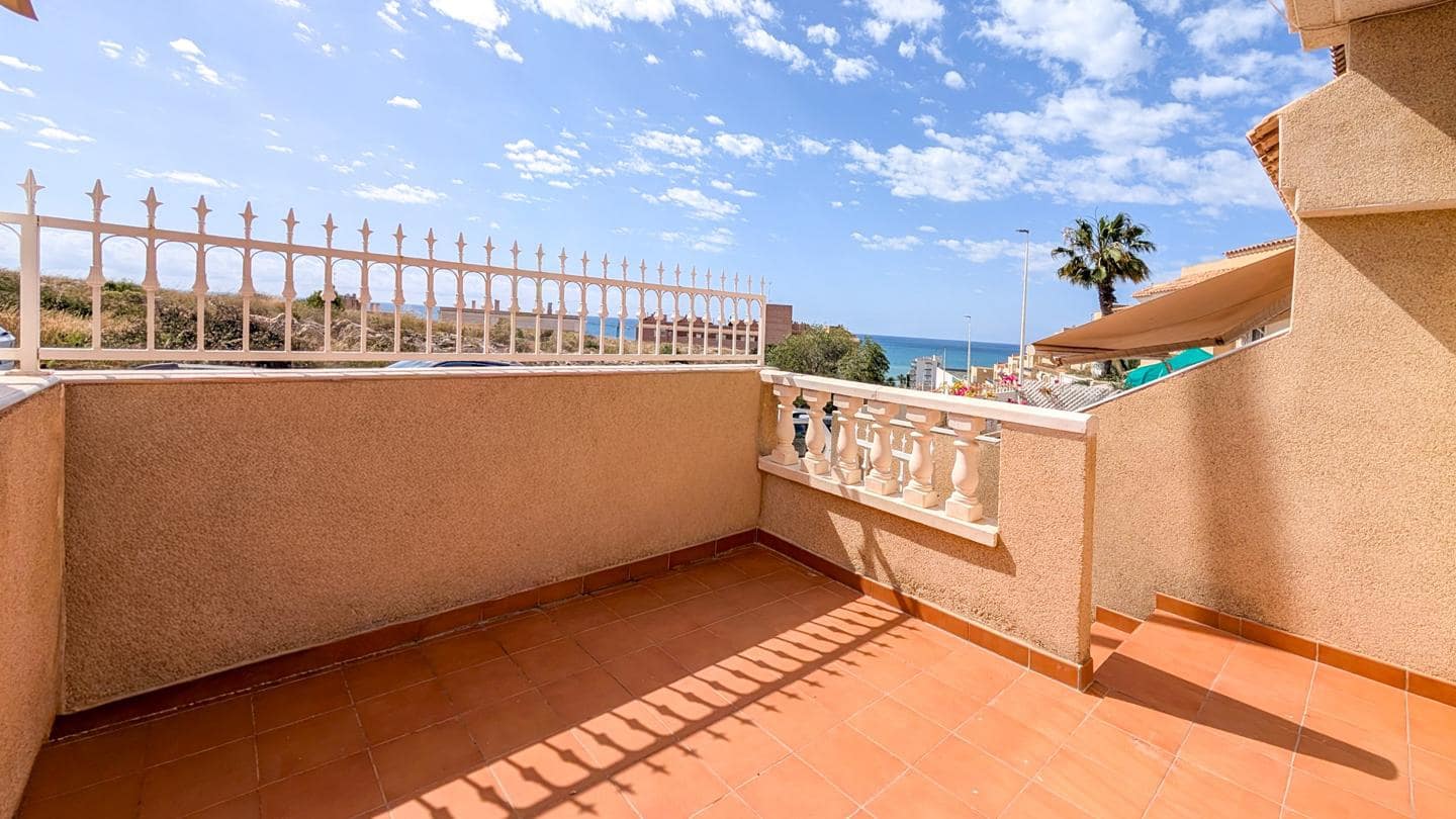 3 sypialnia Willa na sprzedaż w Santa Pola z basenem garażem - 319 000 € (Ref: 9824039)