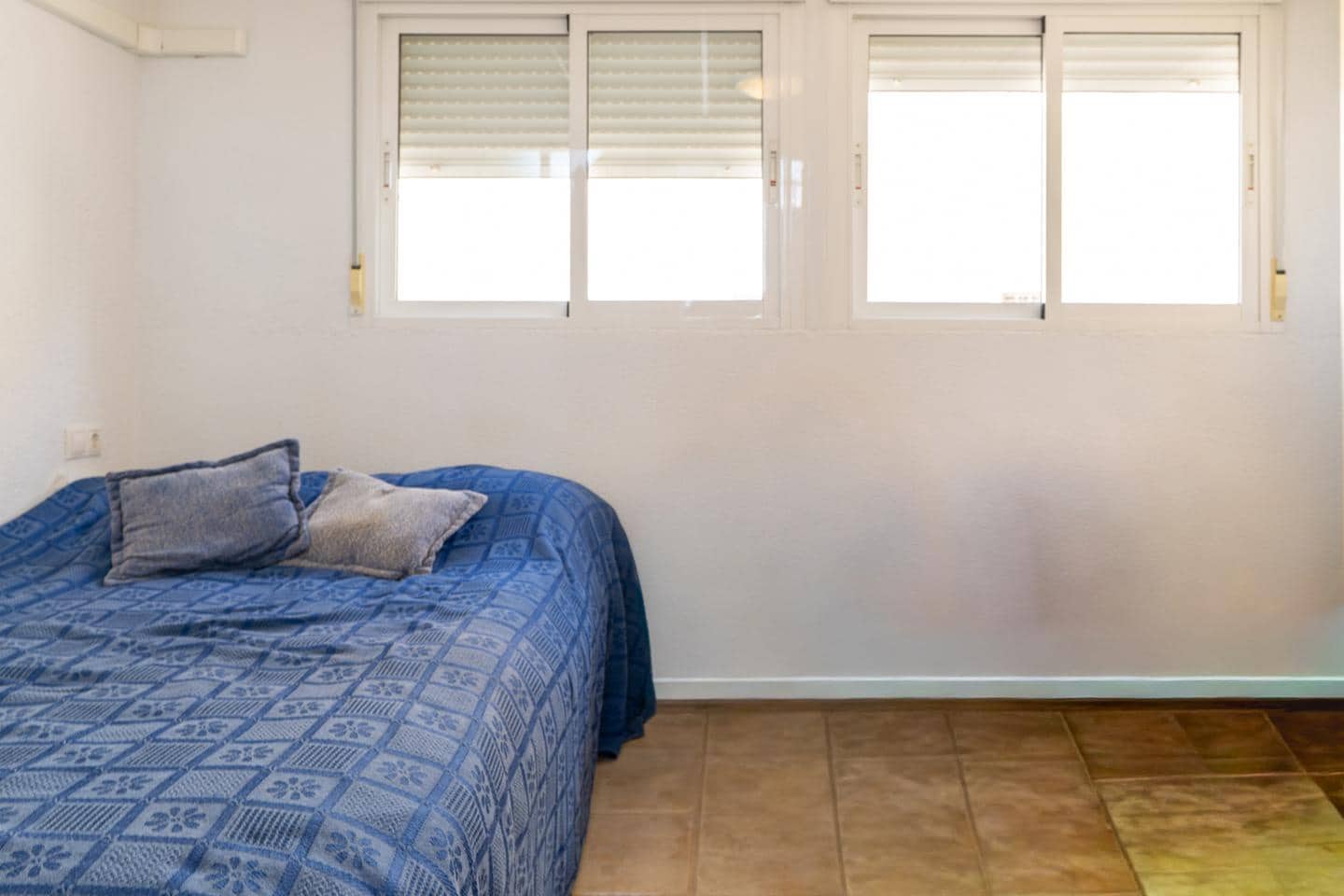 3 sypialnia Willa na sprzedaż w Santa Pola z basenem garażem - 319 000 € (Ref: 9824039)
