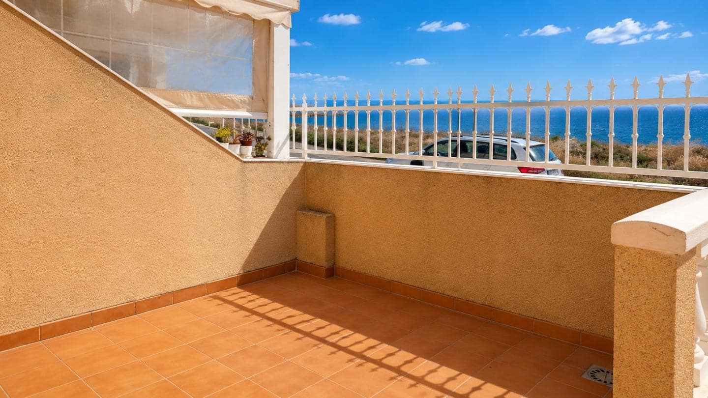 3 sypialnia Willa na sprzedaż w Santa Pola z basenem garażem - 319 000 € (Ref: 9824039)