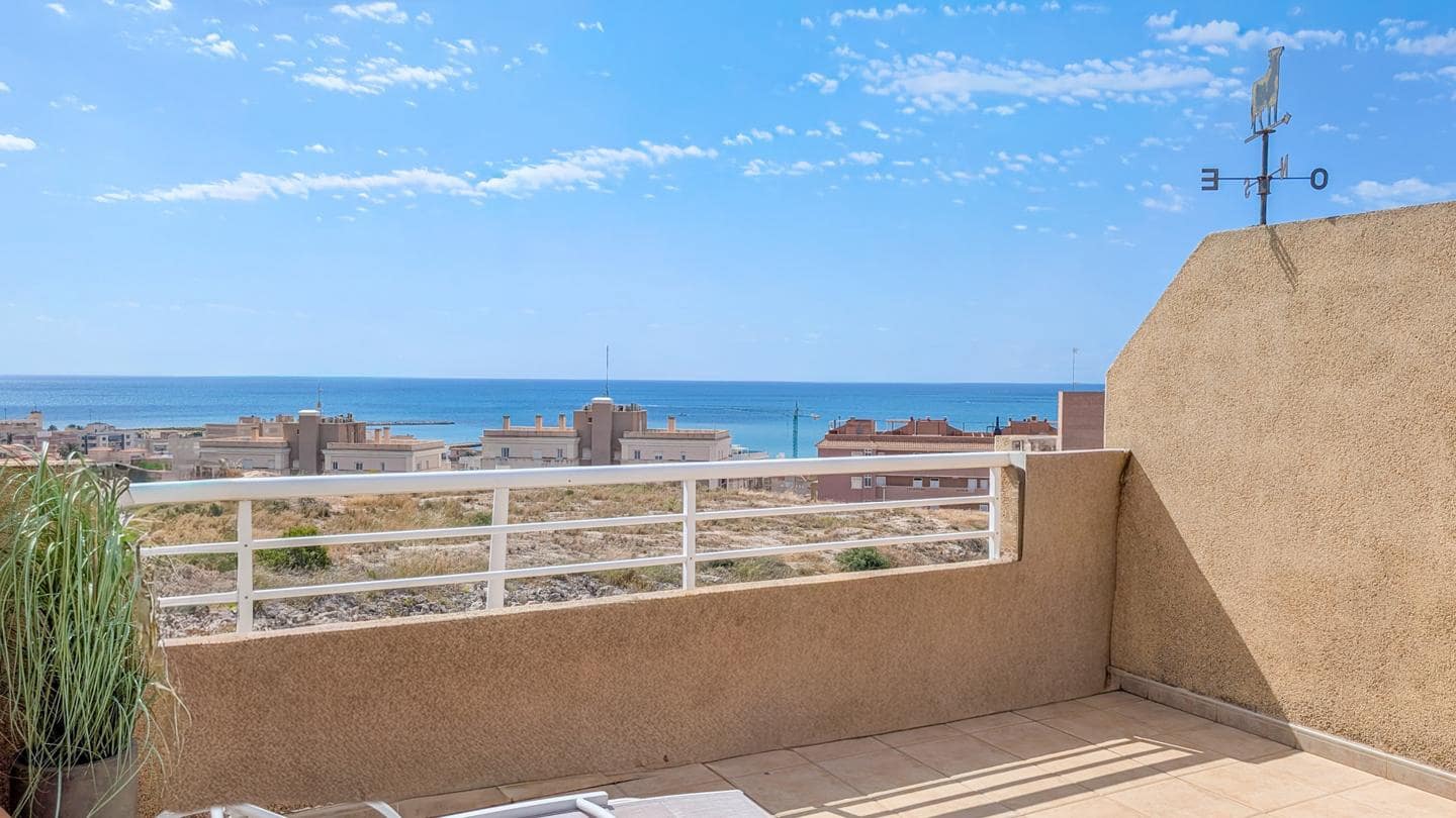 3 sypialnia Willa na sprzedaż w Santa Pola z basenem garażem - 319 000 € (Ref: 9824039)