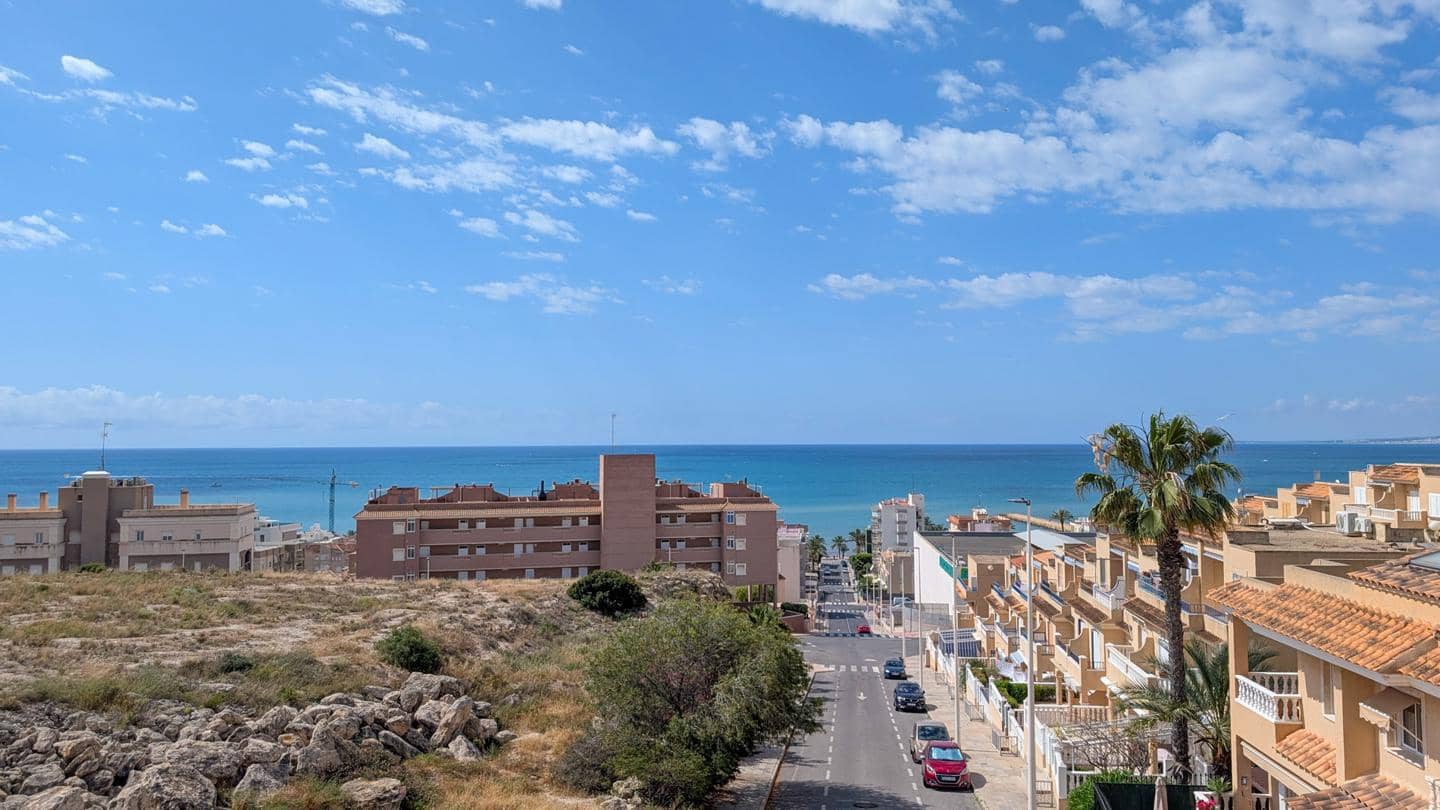 3 sypialnia Willa na sprzedaż w Santa Pola z basenem garażem - 319 000 € (Ref: 9824039)