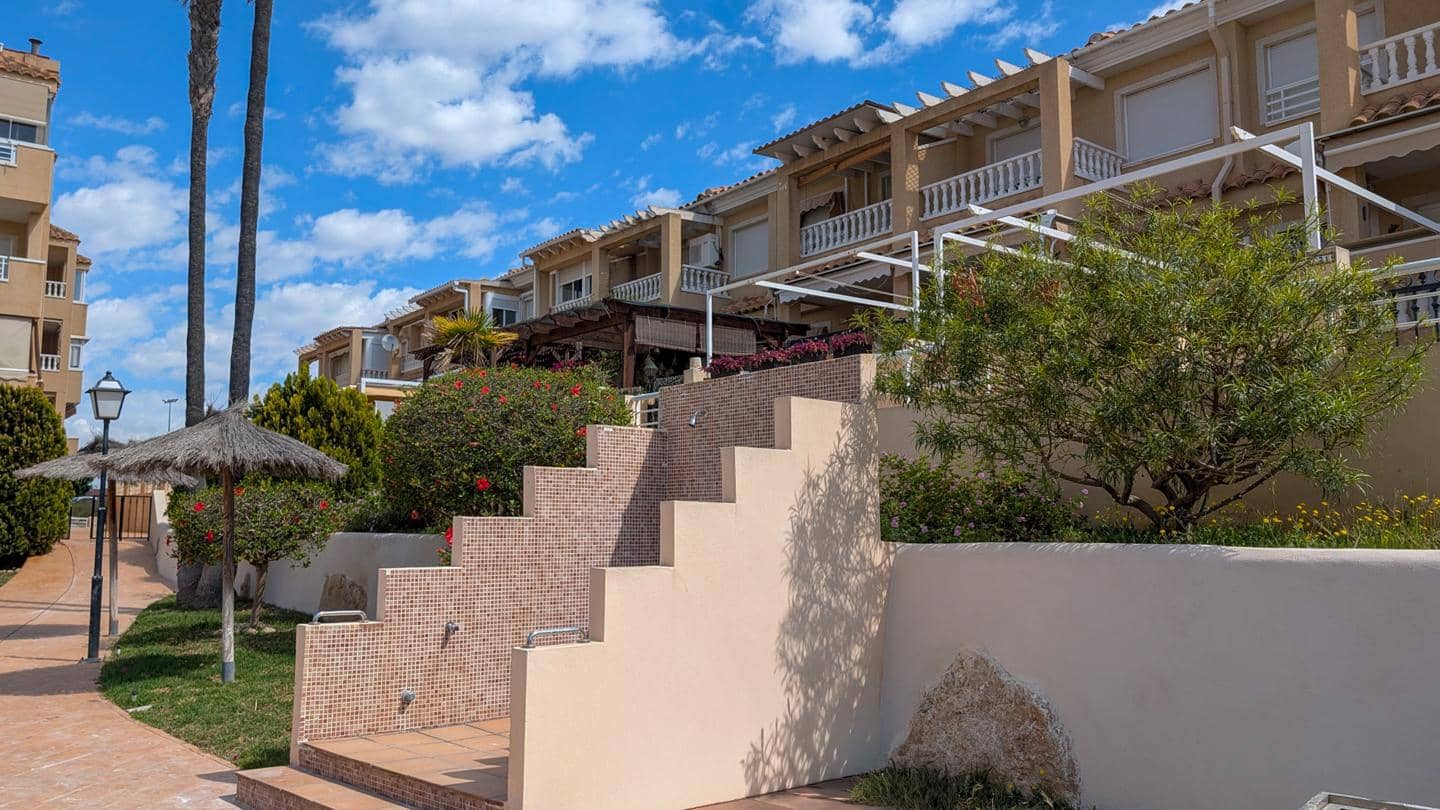 3 sypialnia Willa na sprzedaż w Santa Pola z basenem garażem - 319 000 € (Ref: 9824039)