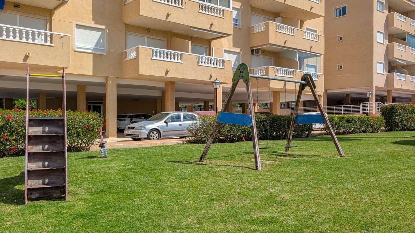 3 sypialnia Willa na sprzedaż w Santa Pola z basenem garażem - 319 000 € (Ref: 9824039)