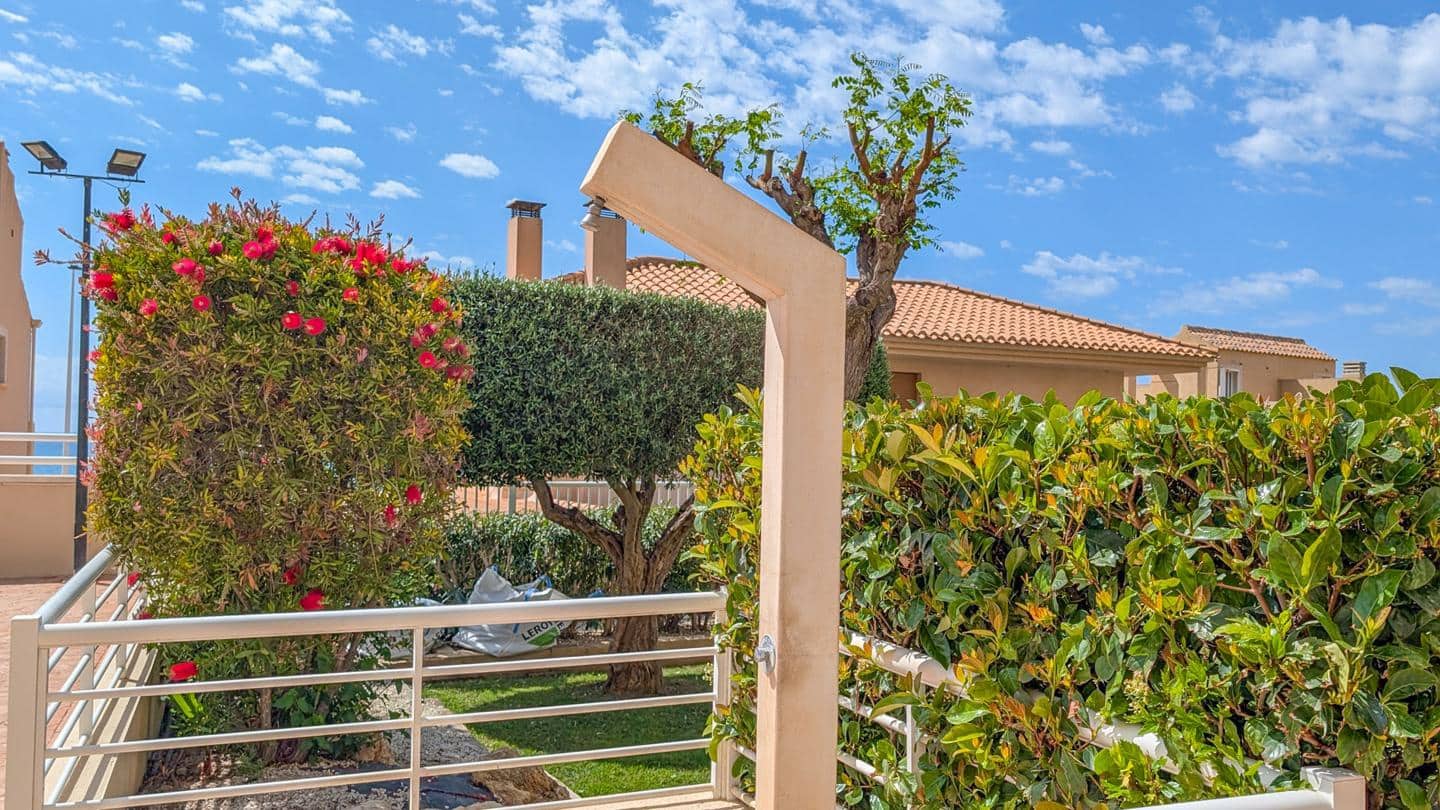 3 sypialnia Willa na sprzedaż w Santa Pola z basenem garażem - 319 000 € (Ref: 9824039)