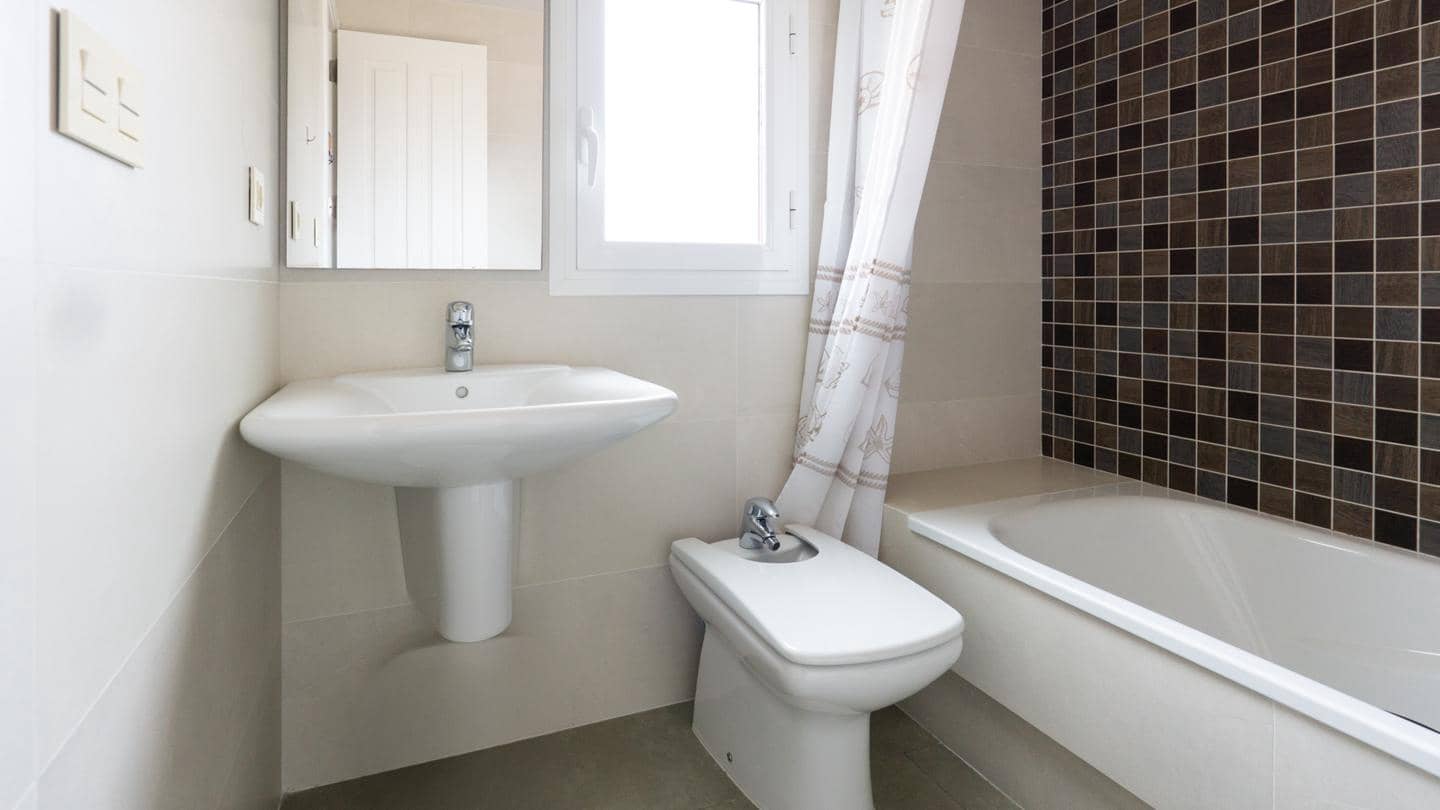 3 sypialnia Willa na sprzedaż w Santa Pola z basenem garażem - 395 000 € (Ref: 9827395)