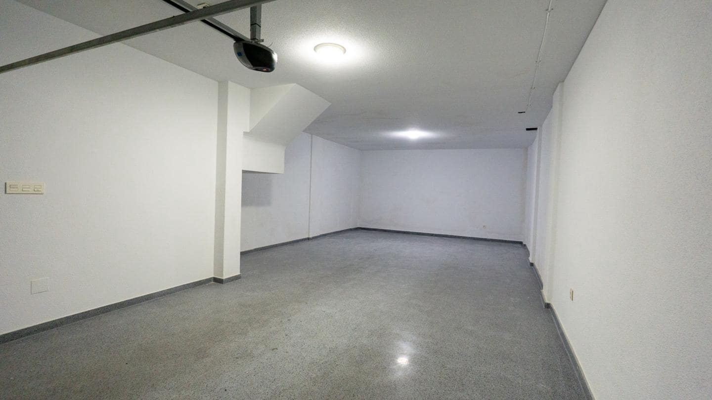3 sypialnia Willa na sprzedaż w Santa Pola z basenem garażem - 395 000 € (Ref: 9827395)