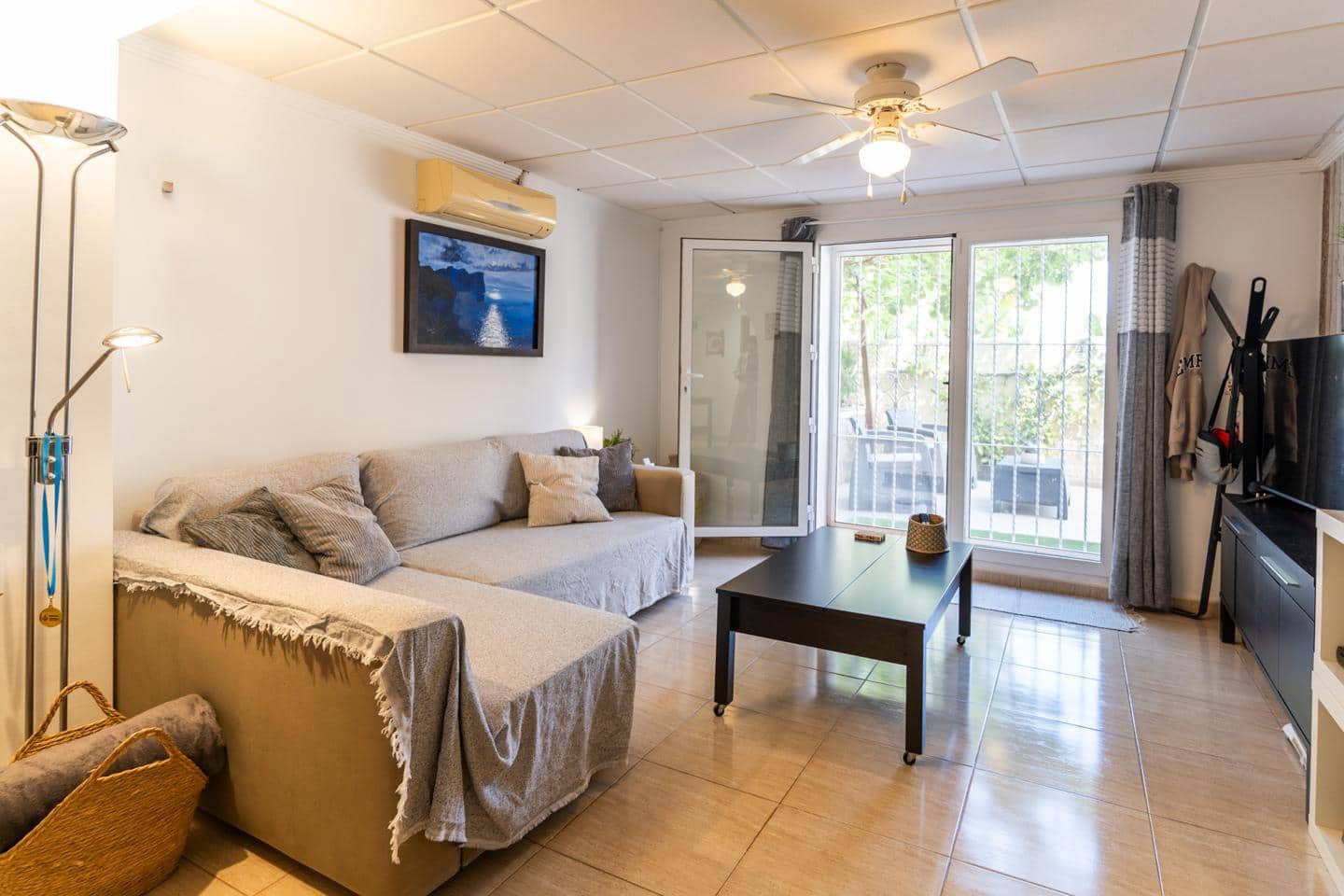 6 bedroom Villa for sale in Gran Alacant with pool - € 550,000 (Ref: 9832311)