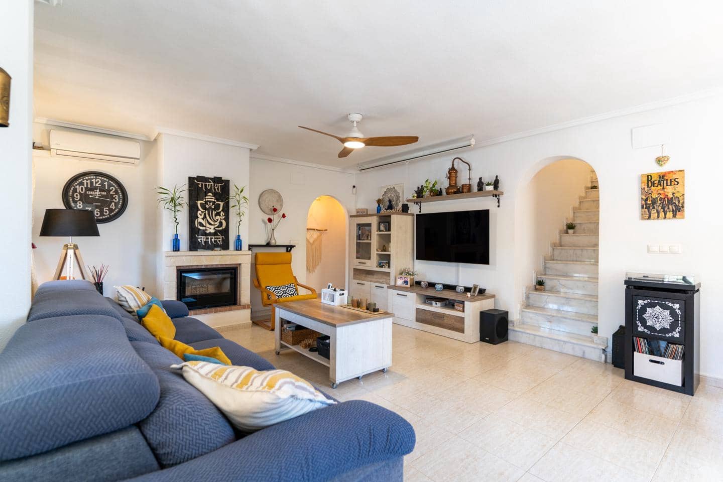 6 bedroom Villa for sale in Gran Alacant with pool - € 550,000 (Ref: 9832311)