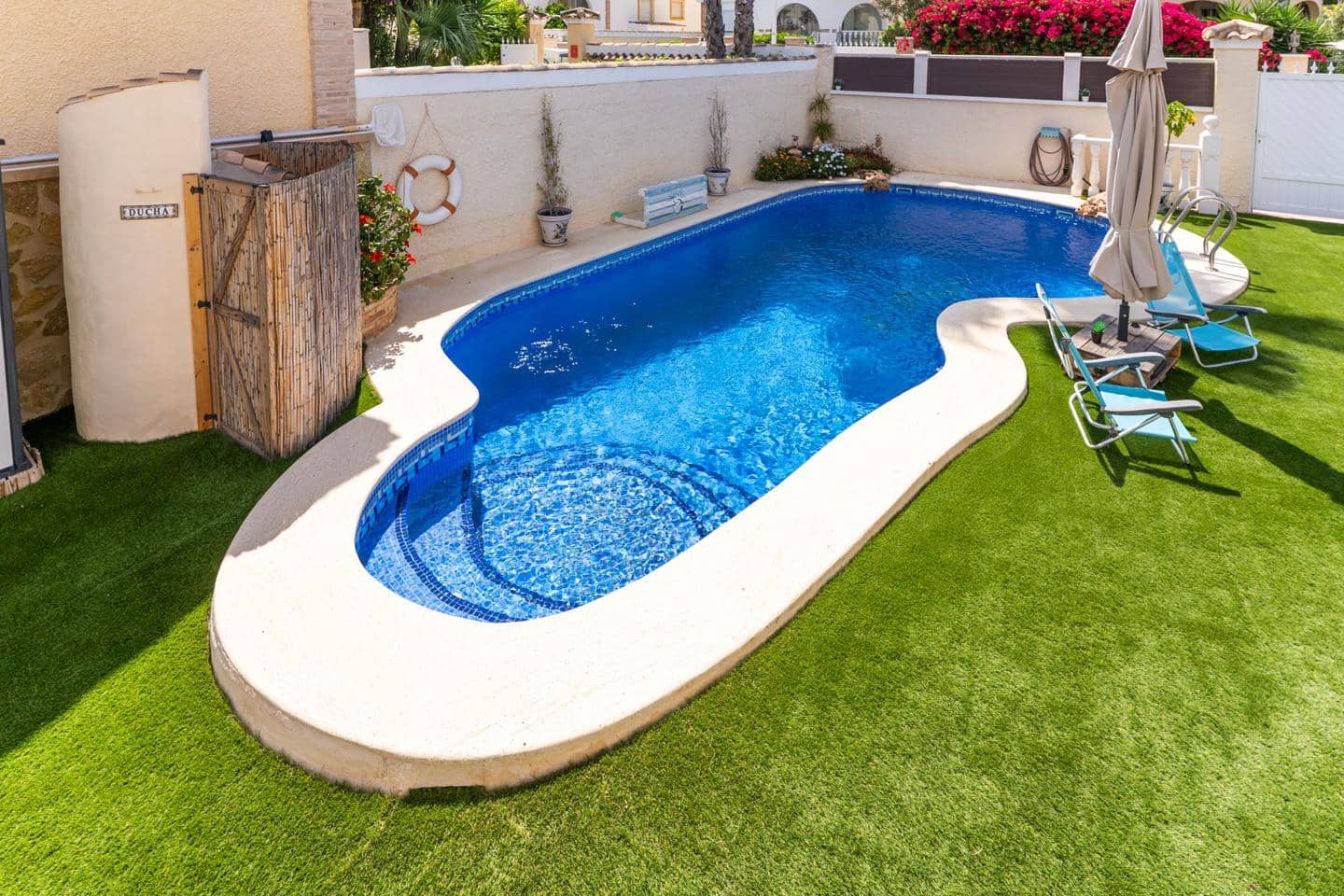 6 bedroom Villa for sale in Gran Alacant with pool - € 550,000 (Ref: 9832311)