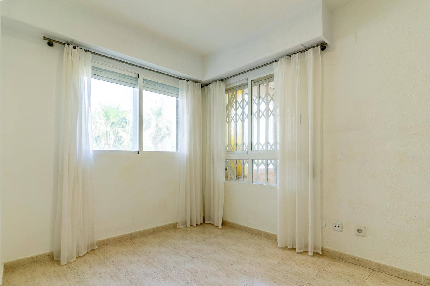 2 bedroom Flat for sale in Urbanova with pool - € 269,000 (Ref: 9832312)