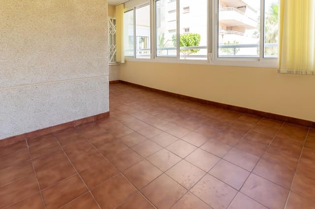 2 bedroom Flat for sale in Urbanova, Alicante / Alacant city with pool - € 269,000 (Ref: 9832312)