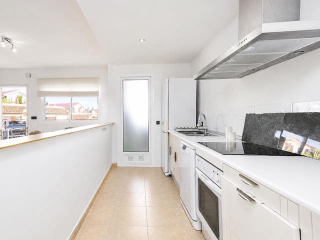3 soveværelse Villa til salg i Novamar - Mediterráneo, Santa Pola med swimmingpool garage - € 280.000 (Ref: 9834556)