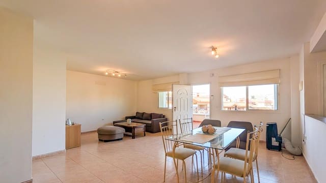 3 makuuhuone Huvila myytävänä paikassa Novamar - Mediterráneo, Santa Pola mukana uima-altaan 
autotalli - 259 000 € (Ref: 9834556)
