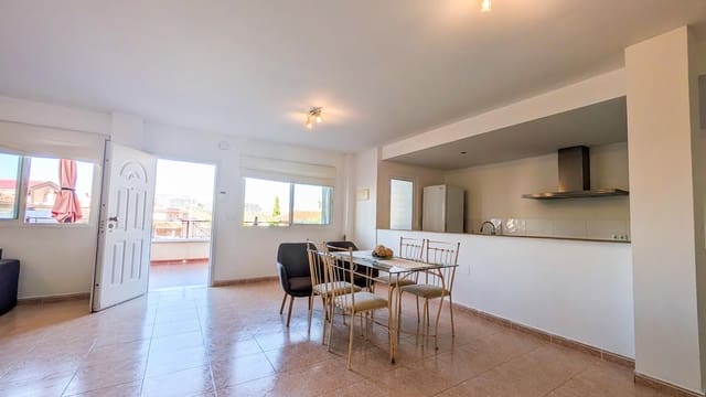 3 makuuhuone Huvila myytävänä paikassa Novamar - Mediterráneo, Santa Pola mukana uima-altaan 
autotalli - 259 000 € (Ref: 9834556)