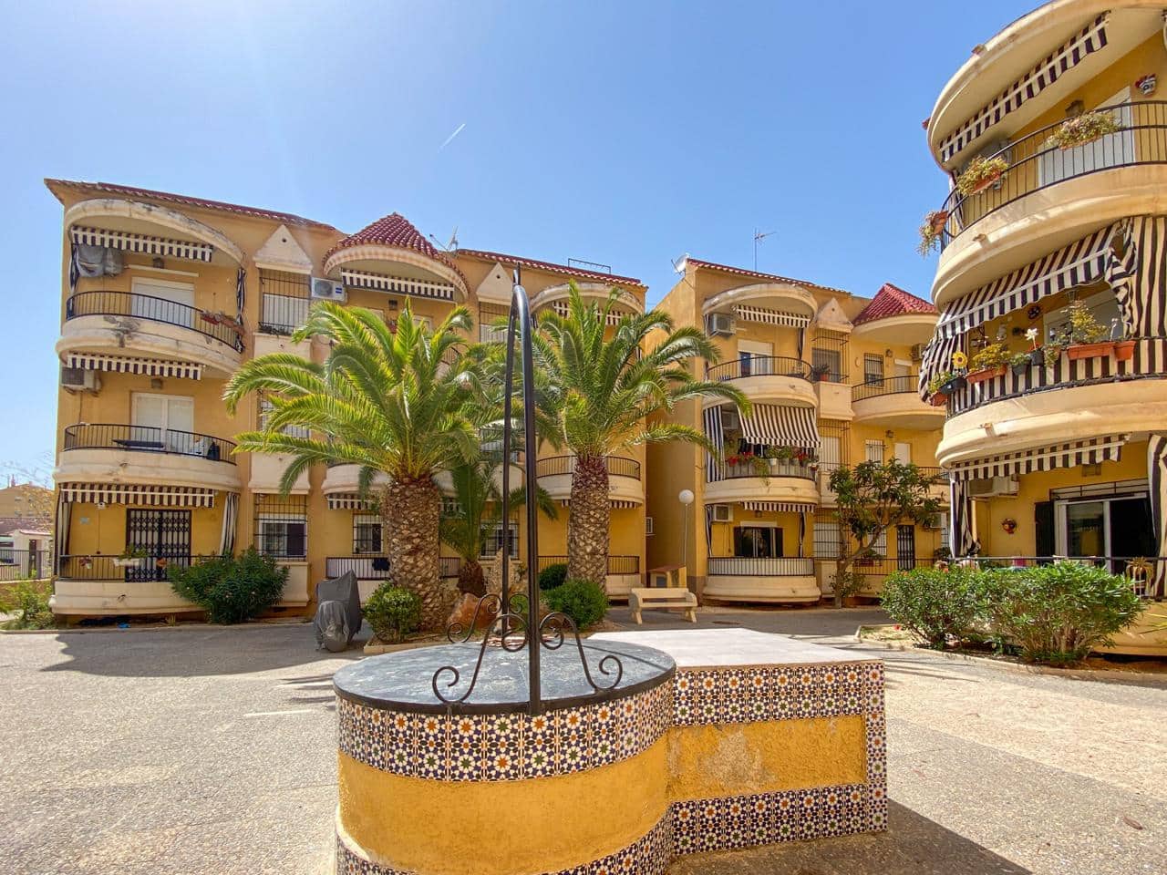 2 bedroom Flat for sale in Santa Pola - € 170,000 (Ref: 9854517)