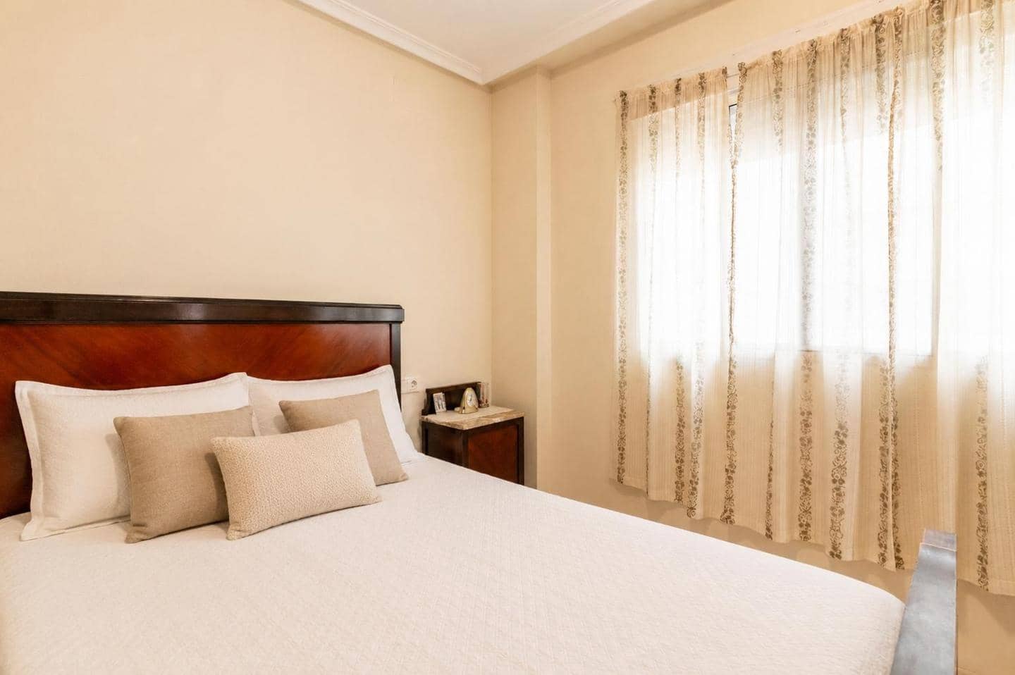 2 bedroom Flat for sale in Santa Pola - € 189,000 (Ref: 9855937)