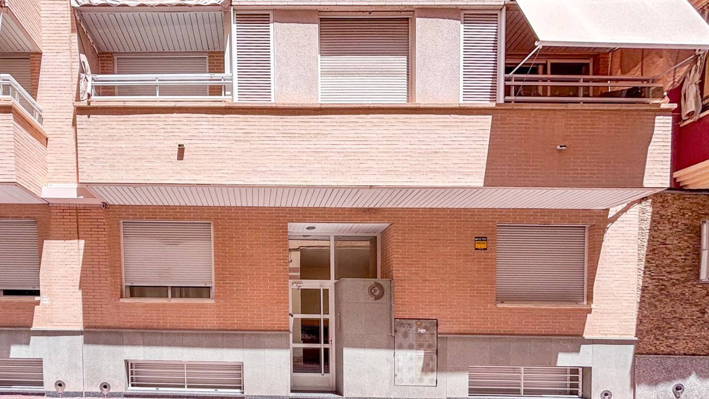 2 bedroom Flat for sale in Santa Pola - € 189,000 (Ref: 9855937)