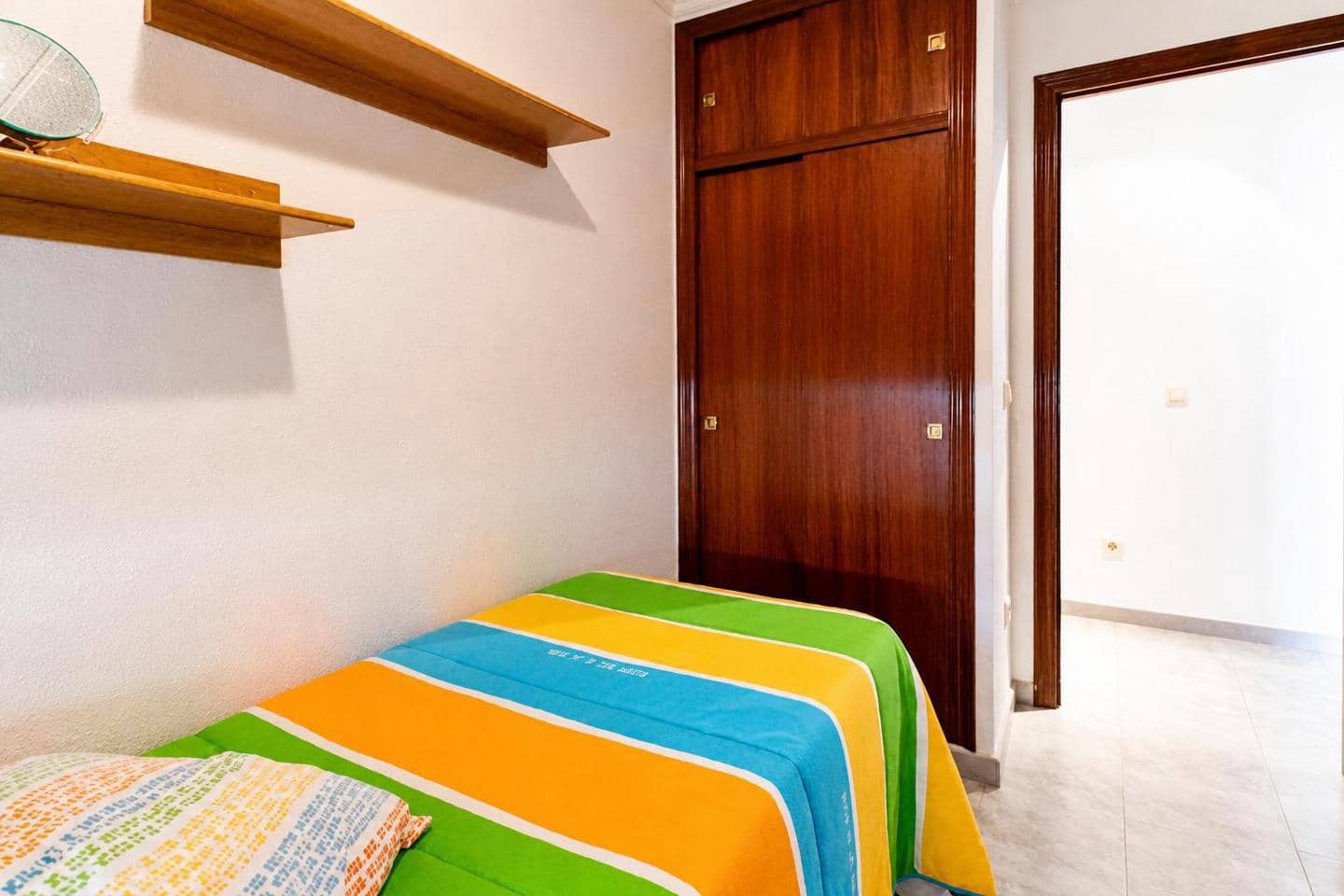 Piso de 2 habitaciones en Santa Pola en venta - 169.000 € (Ref: 9865943)