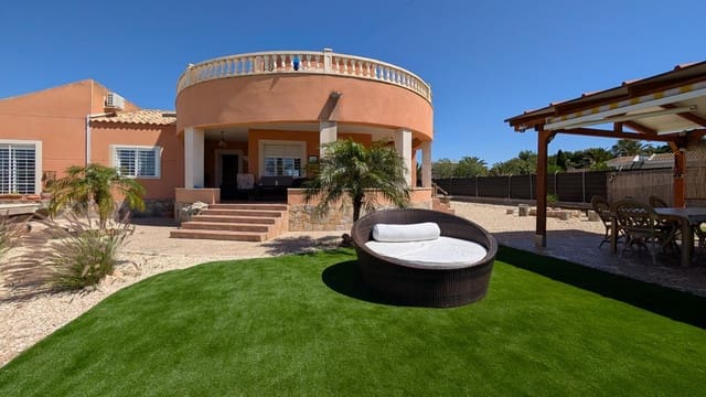 4 Zimmer Villa zu verkaufen in La Foia - Daimés - Asprella, Elche / Elx mit Pool Garage - 850.000 € (Ref: 9901632)