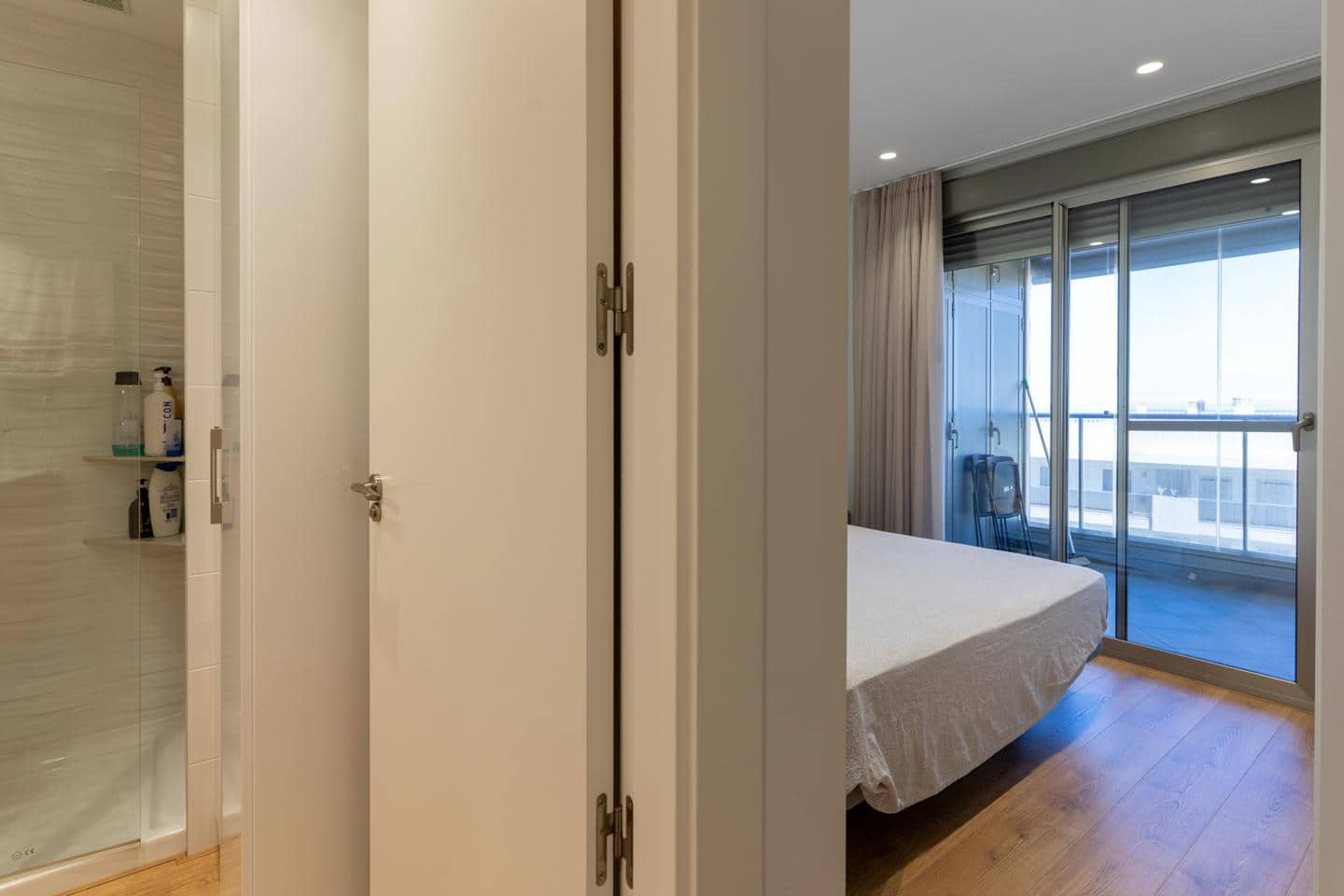 3 makuuhuone Asunto myytävänä paikassa Arenales del Sol mukana uima-altaan 
autotalli - 742 000 € (Ref: 9905083)