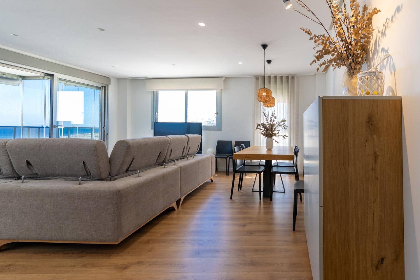 3 makuuhuone Asunto myytävänä paikassa Arenales del Sol mukana uima-altaan 
autotalli - 742 000 € (Ref: 9905083)