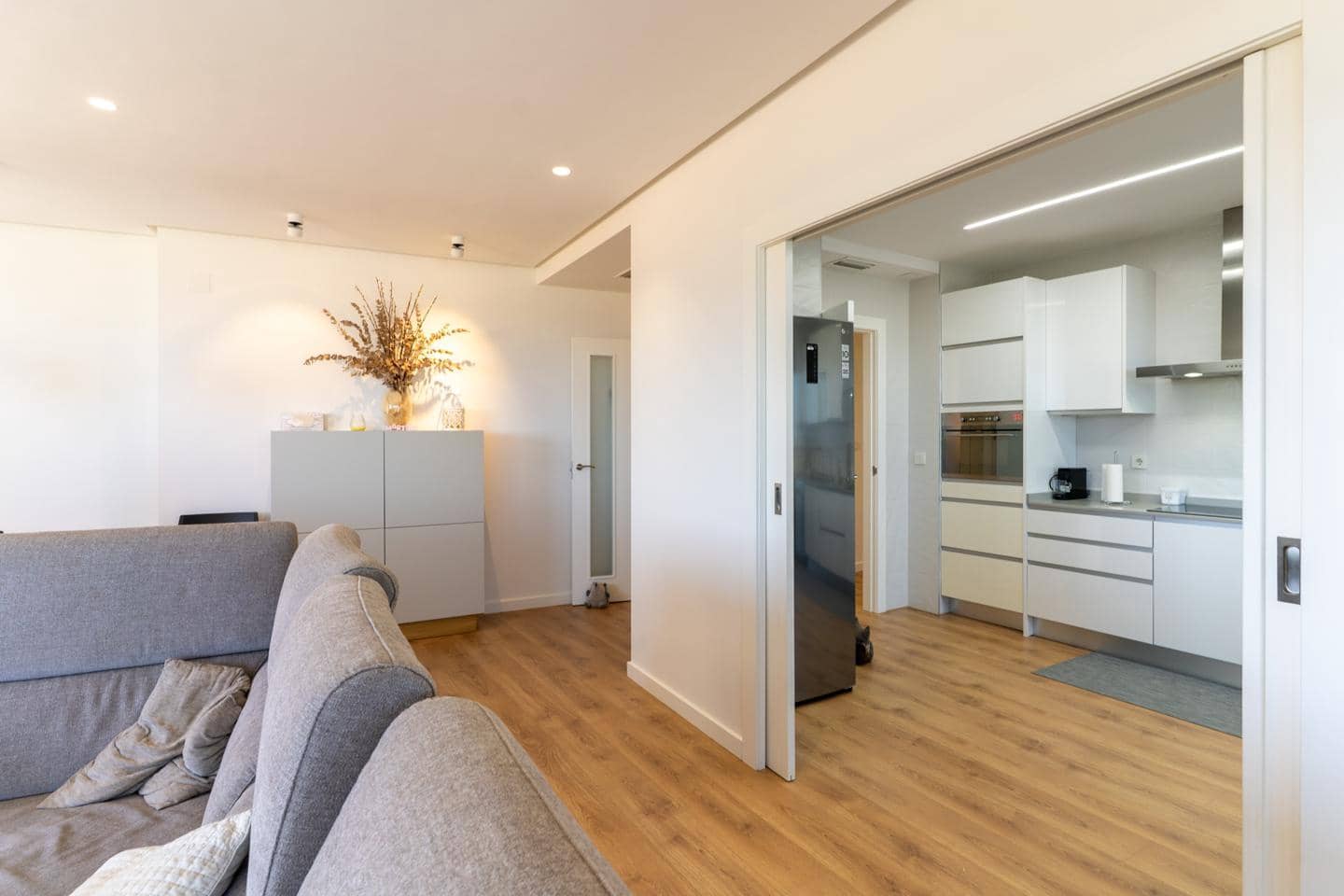 3 makuuhuone Asunto myytävänä paikassa Arenales del Sol mukana uima-altaan 
autotalli - 742 000 € (Ref: 9905083)