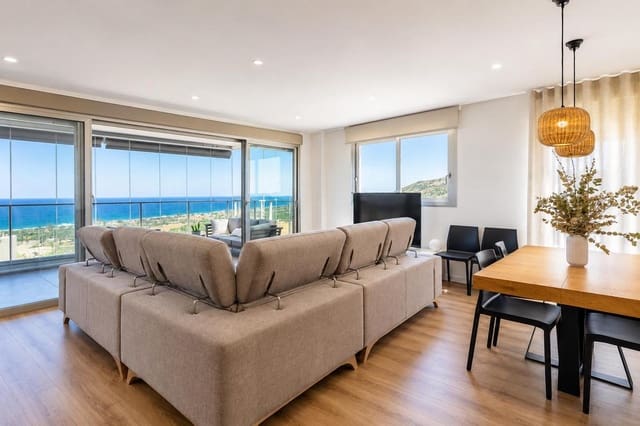 3 makuuhuone Asunto myytävänä paikassa Arenales del Sol, Elche / Elx mukana uima-altaan 
autotalli - 742 000 € (Ref: 9905083)