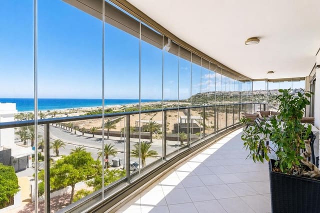 3 makuuhuone Asunto myytävänä paikassa Arenales del Sol, Elche / Elx mukana uima-altaan 
autotalli - 742 000 € (Ref: 9905083)