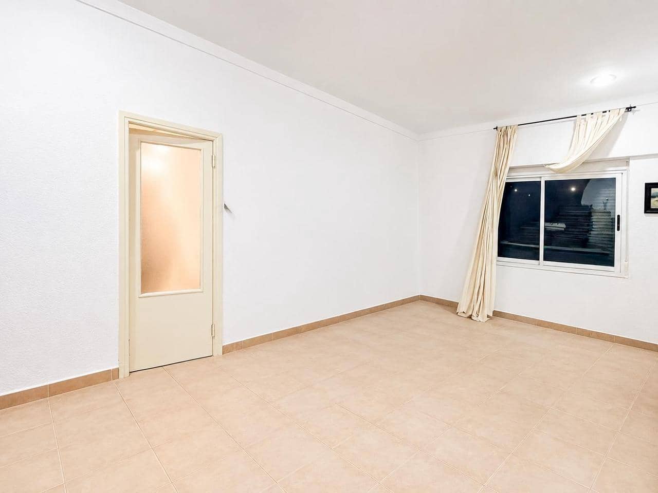 4 quarto Apartamento para venda em Santa Pola com garagem - 318 000 € (Ref: 9913766)