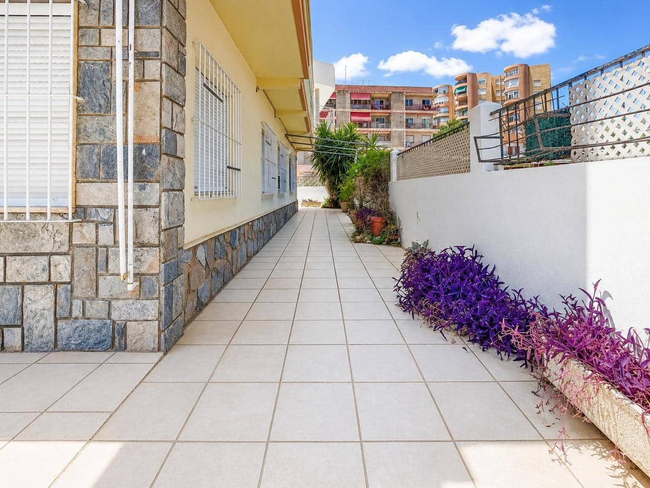 4 quarto Apartamento para venda em Santa Pola com garagem - 318 000 € (Ref: 9913766)
