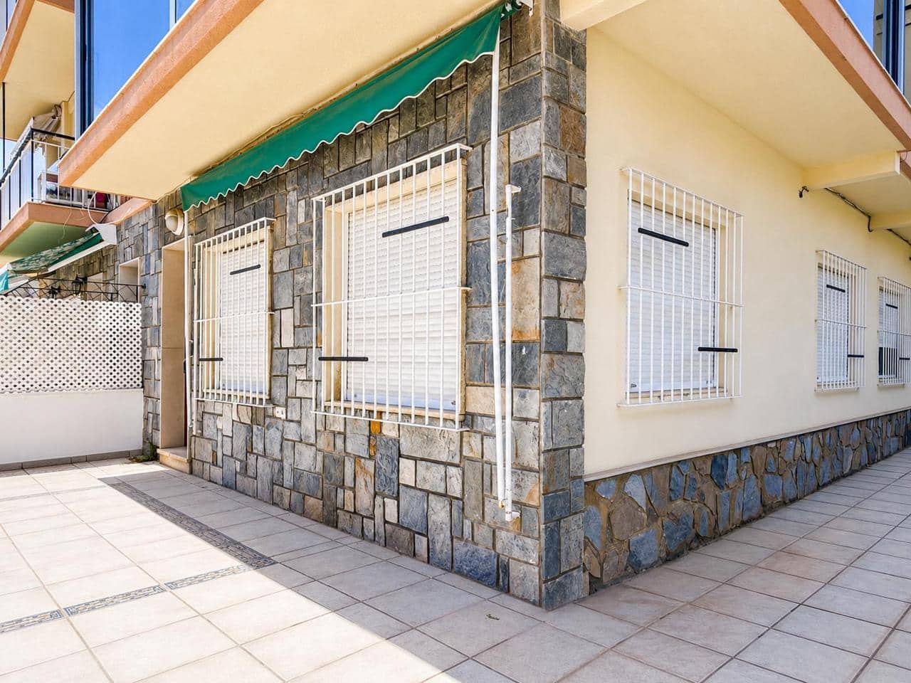 4 quarto Apartamento para venda em Santa Pola com garagem - 318 000 € (Ref: 9913766)