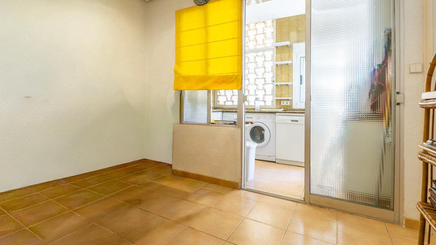 4 quarto Apartamento para venda em Santa Pola com garagem - 318 000 € (Ref: 9913766)