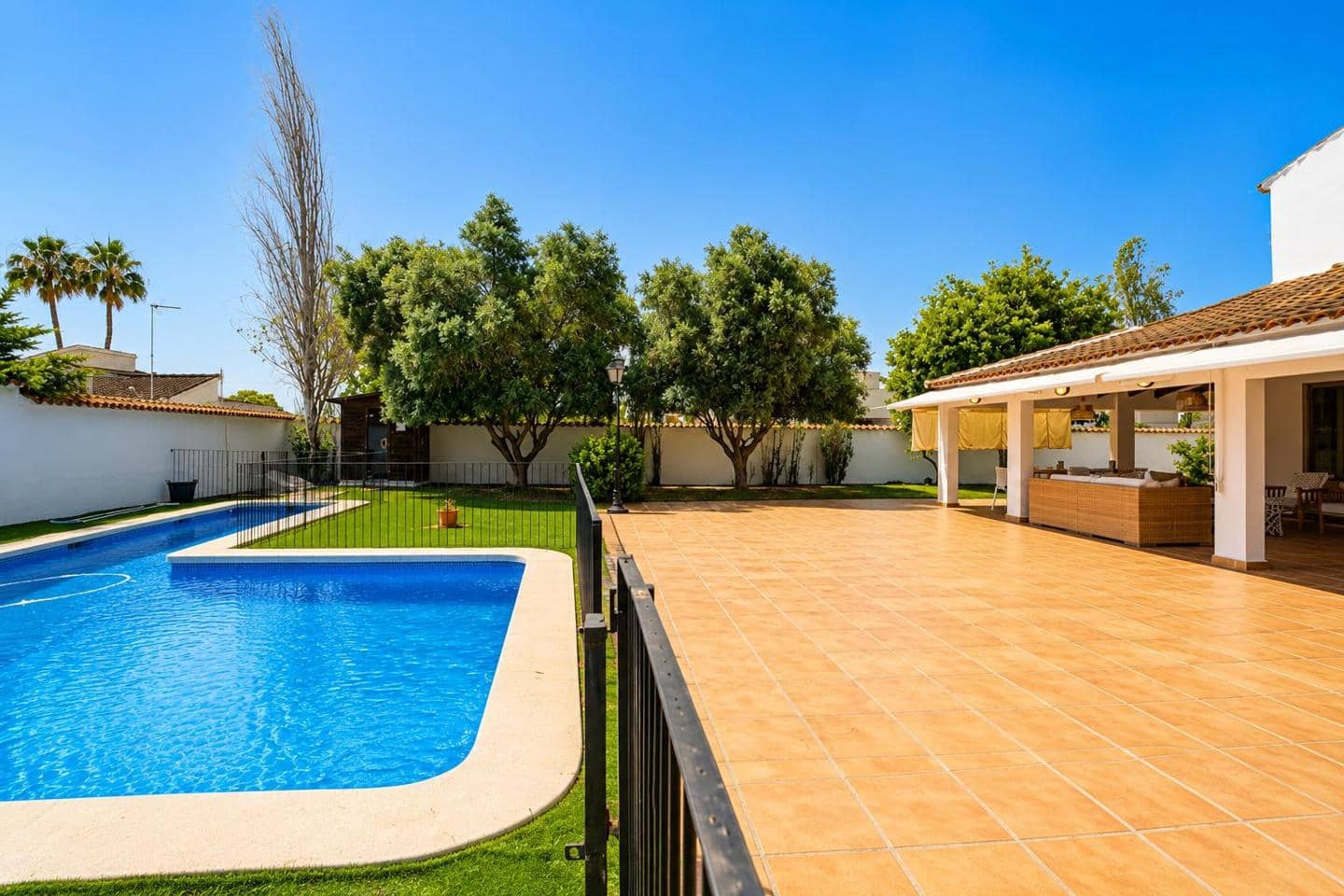 4 chambre Villa/Maison à vendre à Santa Pola avec piscine garage - 795 000 € (Ref: 9928091)