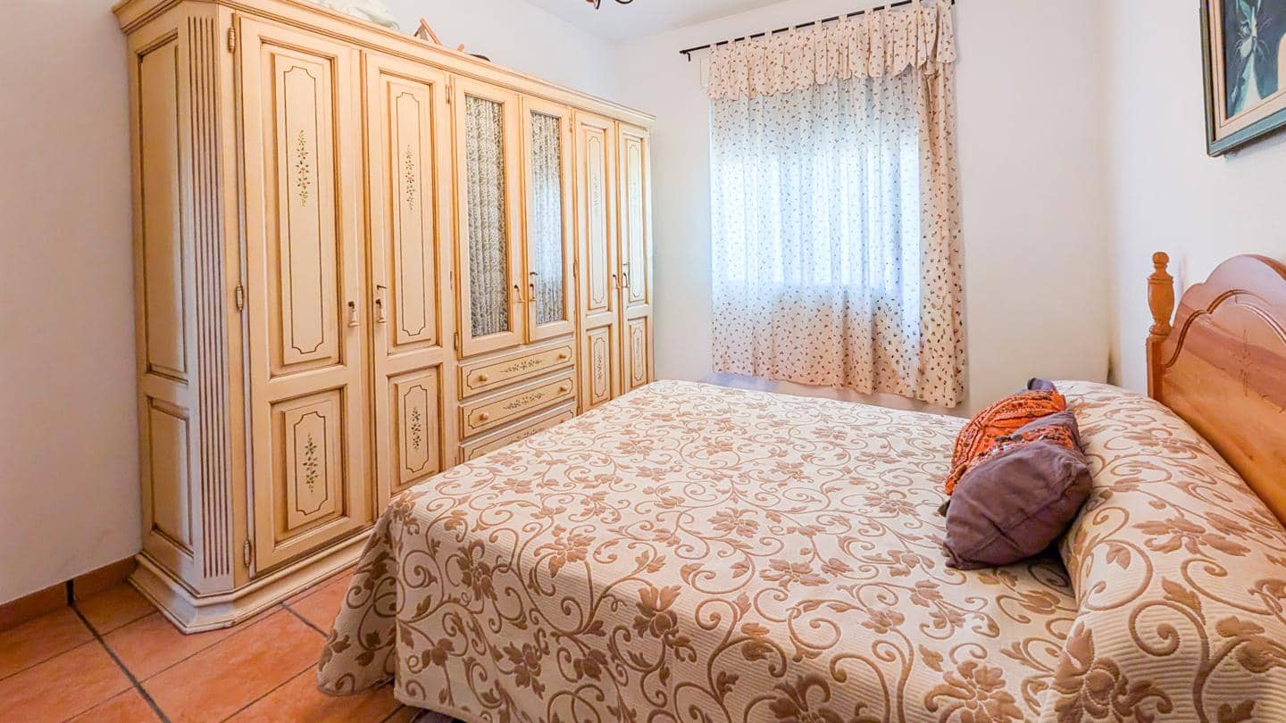 5 bedroom Villa for sale in Valverde with pool garage - € 680,000 (Ref: 9932186)